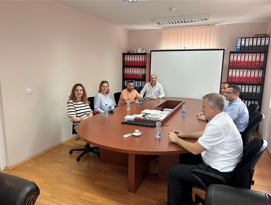 Vizitë në Qendren e Azilit në Magure
