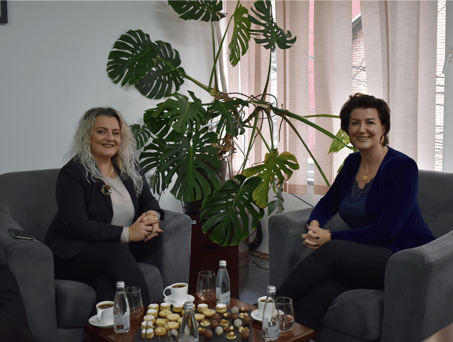 Agjencinë për Ndihmë Juridike Falas e vizitoi znj. Atifete Jahjaga ish Presidente e Republikës së Kosovës