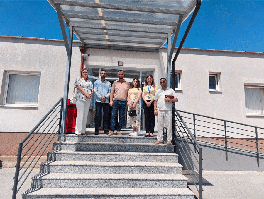 Vizitë në Qendrën e Azilit në Magure