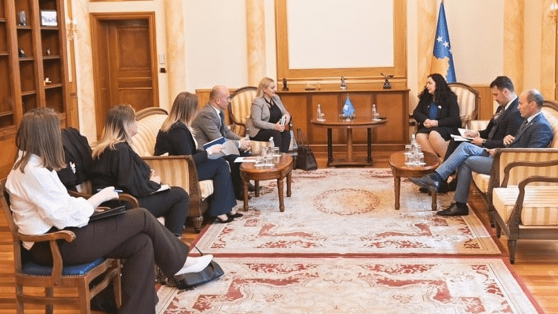 Drejtoresha Ekzekutive e Agjencisë për Ndihmë Juridike Falas u takua me Kryetaren e Kuvendit të Republikës së Kosovës