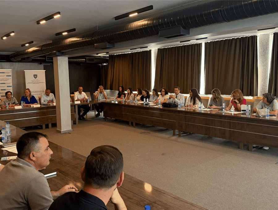 ? Suharekë | Tryezë e Rrumbullakët mbi Qasjen në Drejtësi përmes Ndihmës Juridike Falas