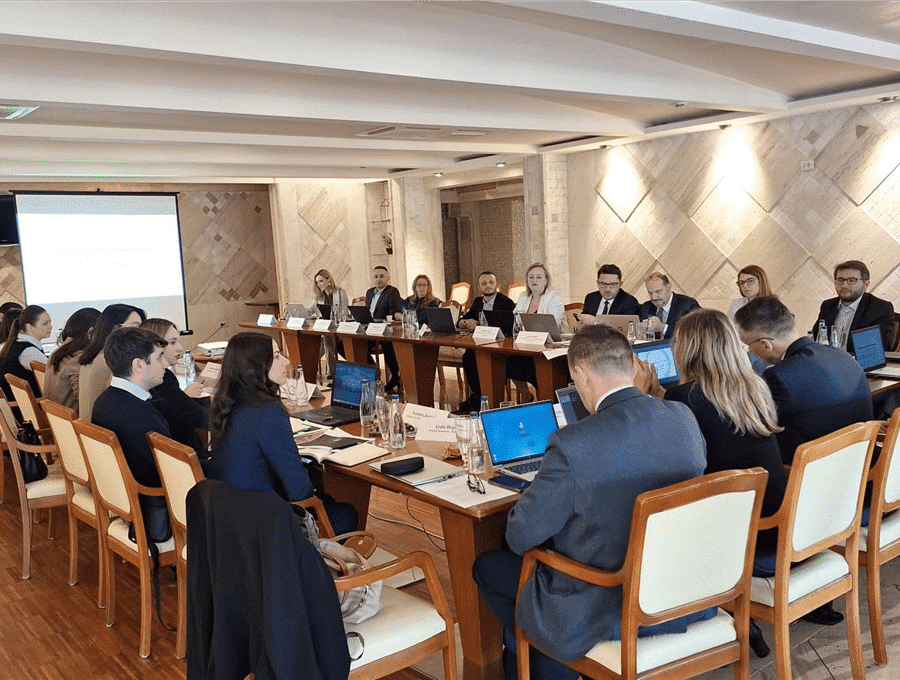 Përfaqësuesit e ANJF-së pjesëmarrës në punëtorinë rajonale për ndihmën juridike